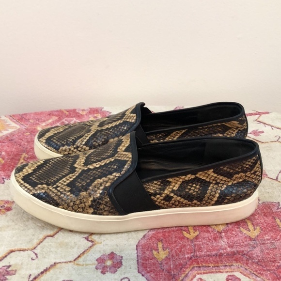 Vince Blair Snakeskin Leather Slip On Shoes Size 8 - Picture 4 of 11